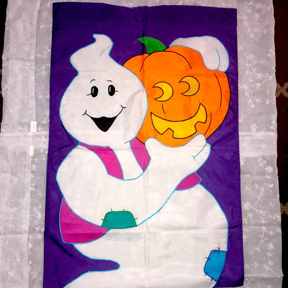 Halloween decorative flag for outside in very good condition